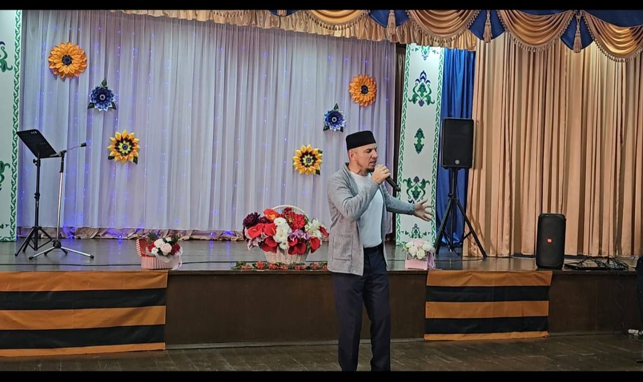 Карагуҗа авылында Өлкәннәр көненә багышланган концерт узды
