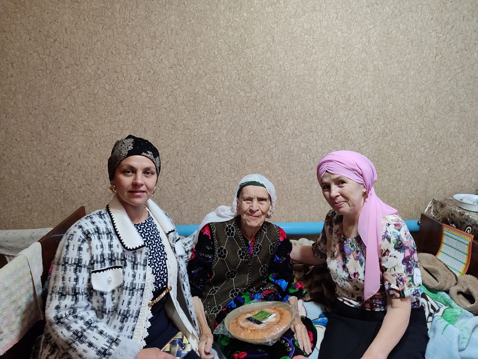 Өлкәннәр декадасы дәвам итә