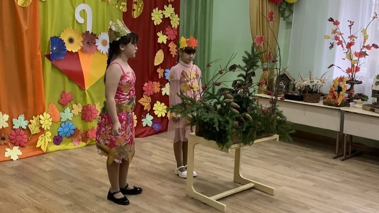 Бишнә мәктәбендә «Сөмбелә» бәйрәмен үткәргәннәр