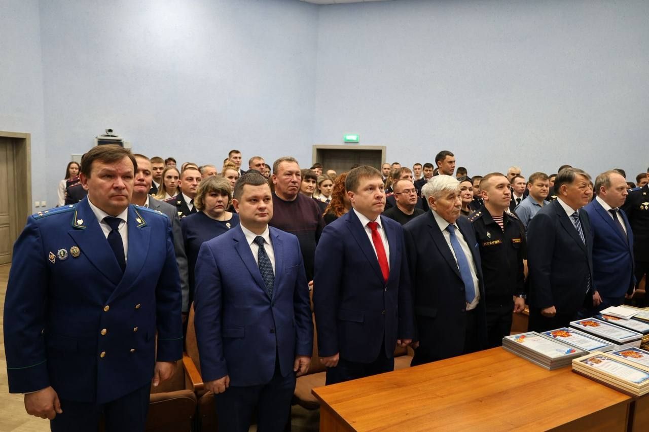 «Эчке эшләр органнары хезмәткәрләре көне белән котлыйм!» -  Михаил Афанасьев
