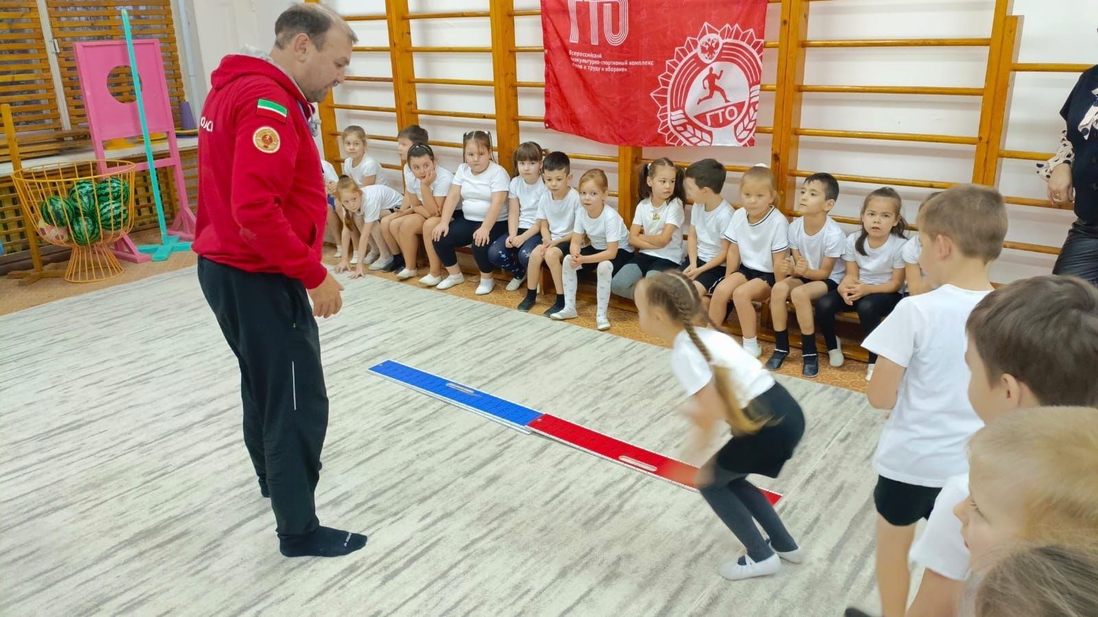 «Аленушка» 9нчы балалар бакчасы нәниләре ГТО нормалары тапшырды