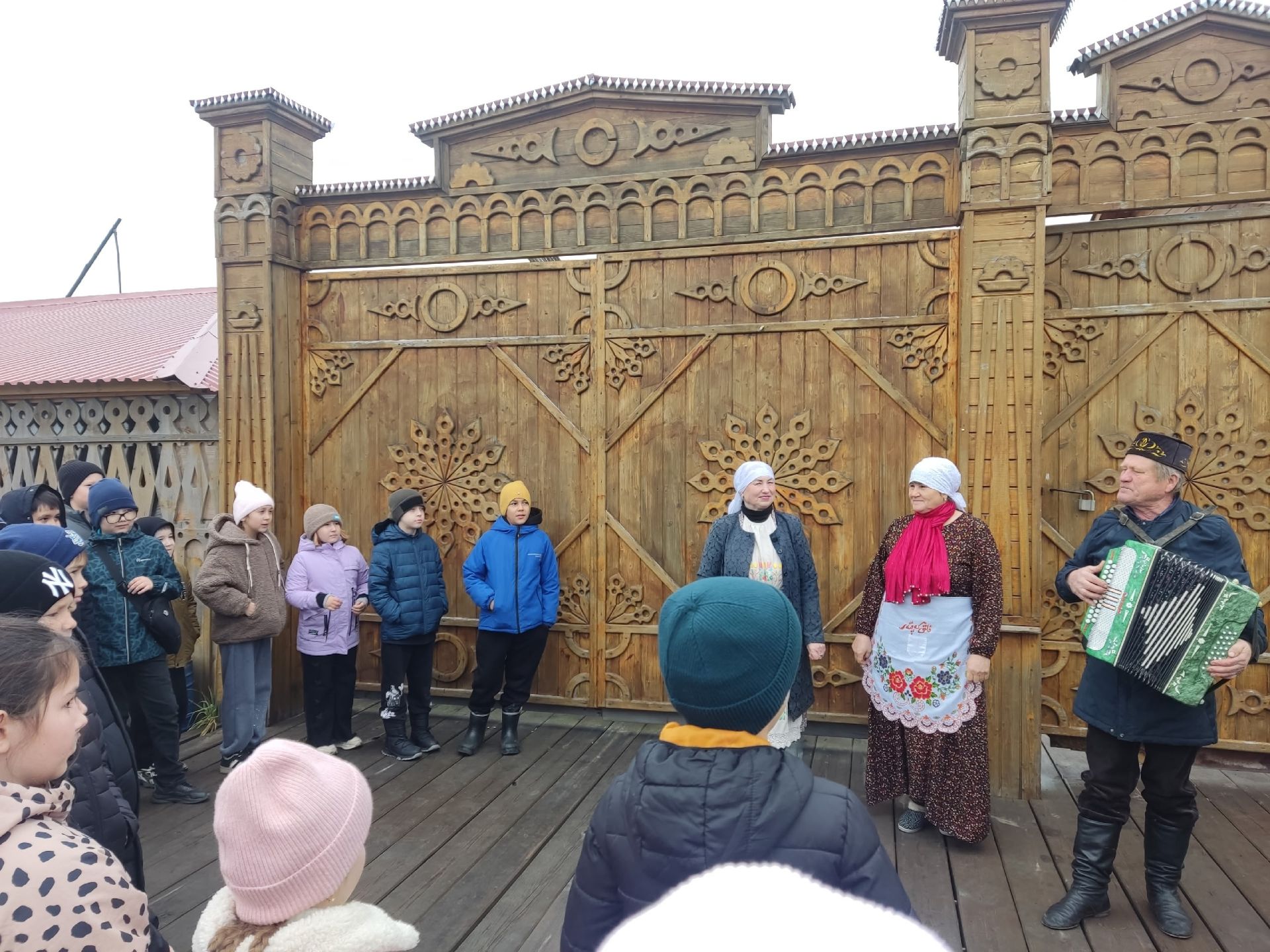 «Татар авылы» күргәзмә комплексына сәяхәт