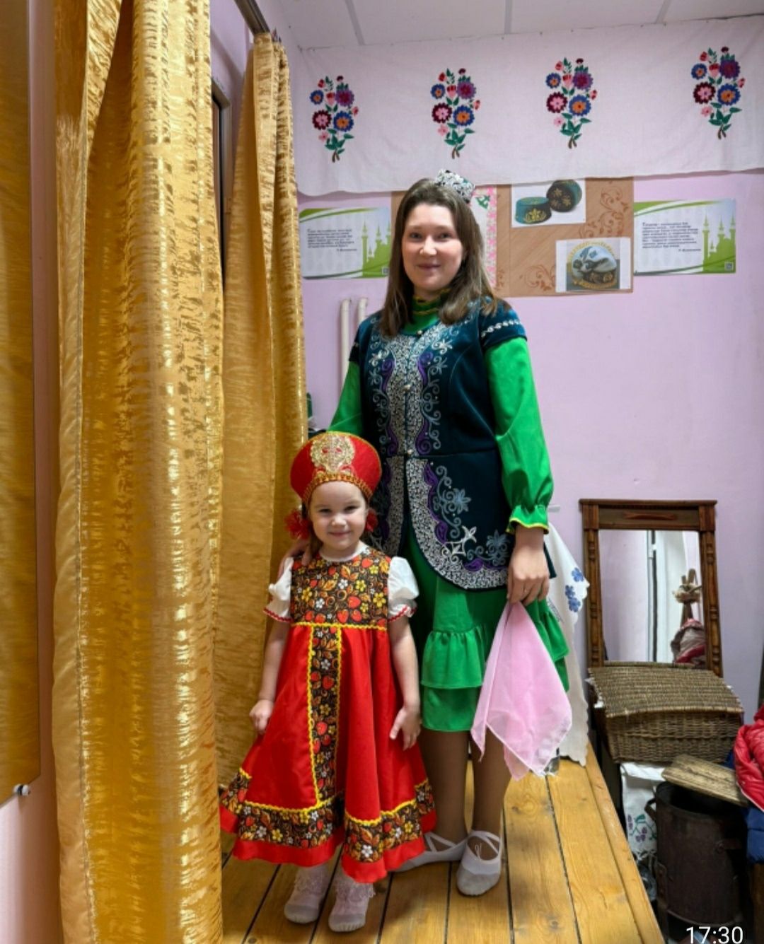 Күгәй мәдәният йортында «Ак яулыклы әнием» әдәби-музыкаль кичәсе узды