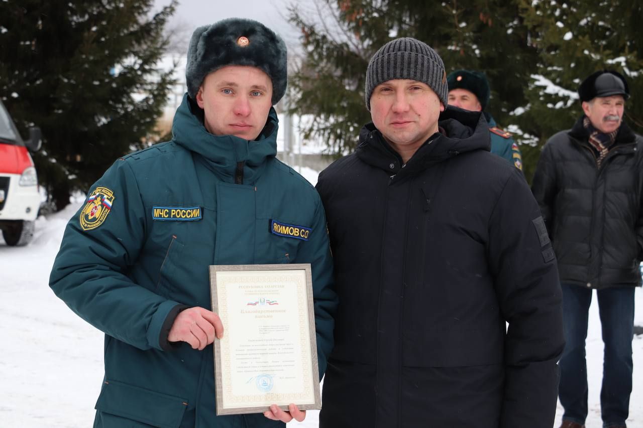 Яшел Үзән янгын гарнизонында Гадәттән тыш хәлләр министрлыгы хезмәткәрләре тарафыннан ант кабул итү тантанасы узды