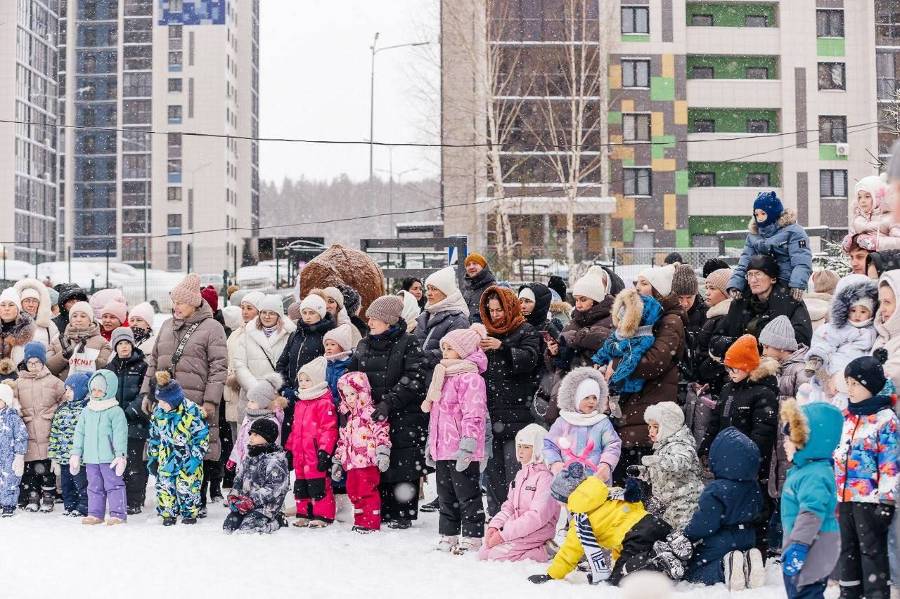 «Ишегалды көне» – Акварельләрдә Яңа ел рухы