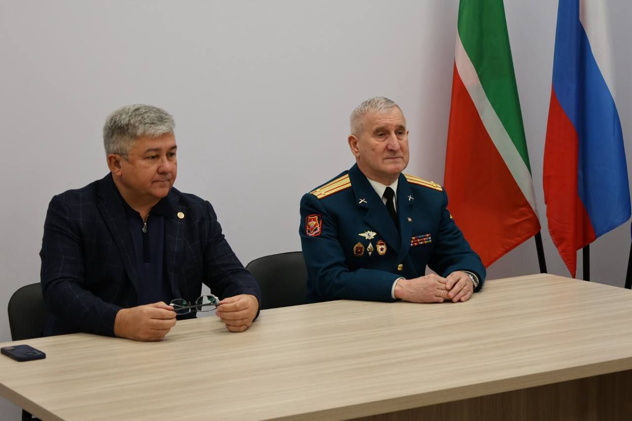 Яшел Үзәндә МХОда һәлак булган сугышчыларның гаиләләренә дәүләт бүләкләре тапшырылды