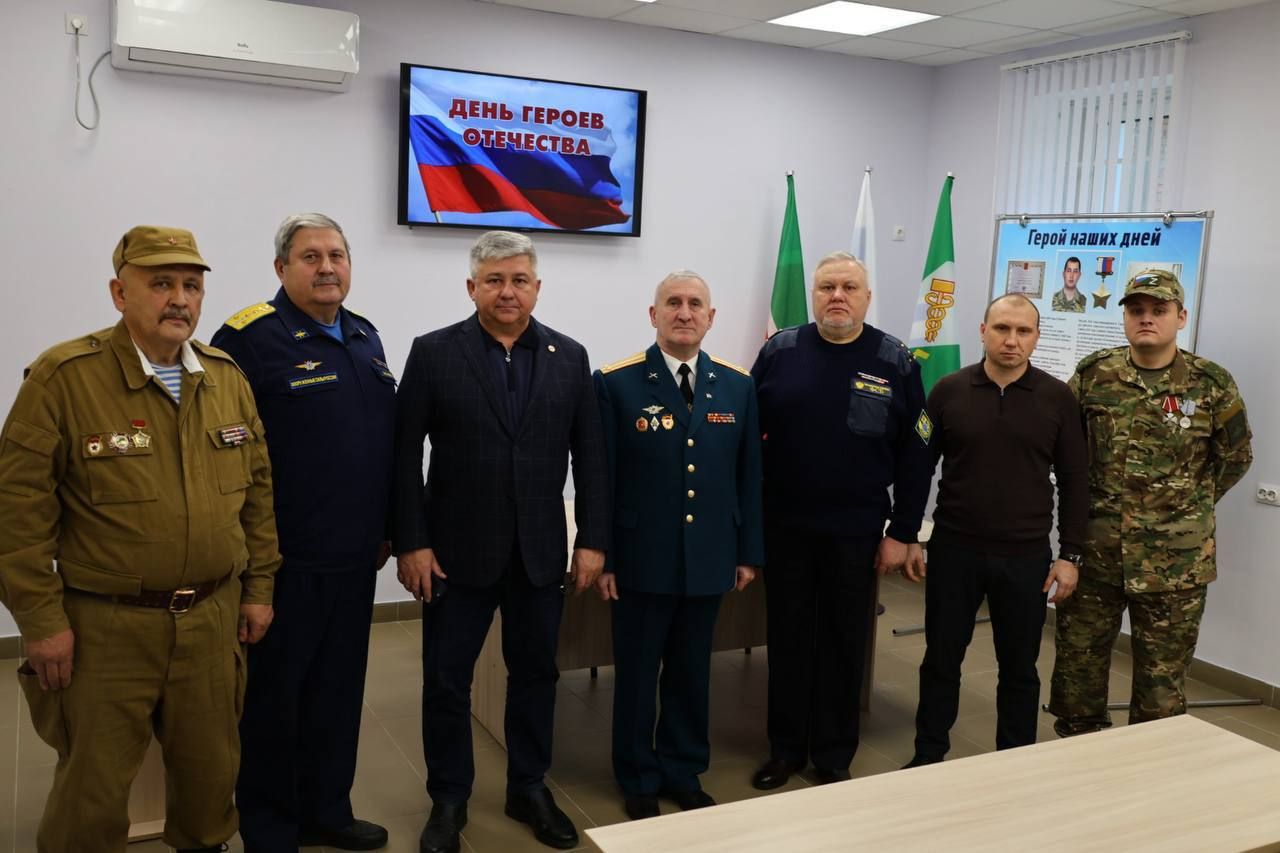 Яшел Үзәндә МХОда һәлак булган сугышчыларның гаиләләренә дәүләт бүләкләре тапшырылды