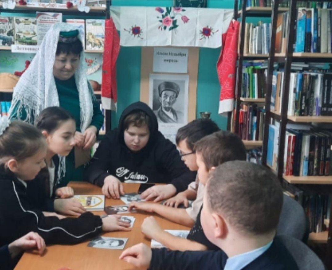 14 февральдә бөек галим, мәгърифәтче, язучы Каюм Насыйри тууына 200 ел