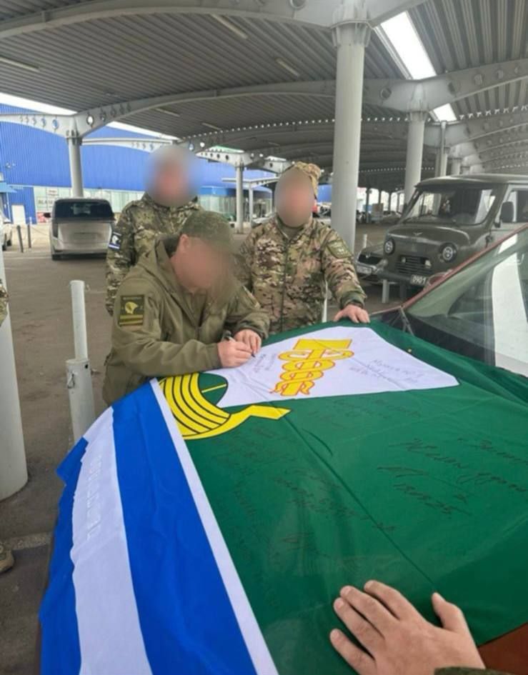 Михаил Афанасьев МХО зонасында сугышчыларыбызга гуманитар йөк тапшыра