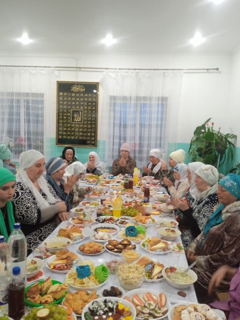 Яшел Үзән районы Карәтмән авылында Кадер киче кичәсе узды