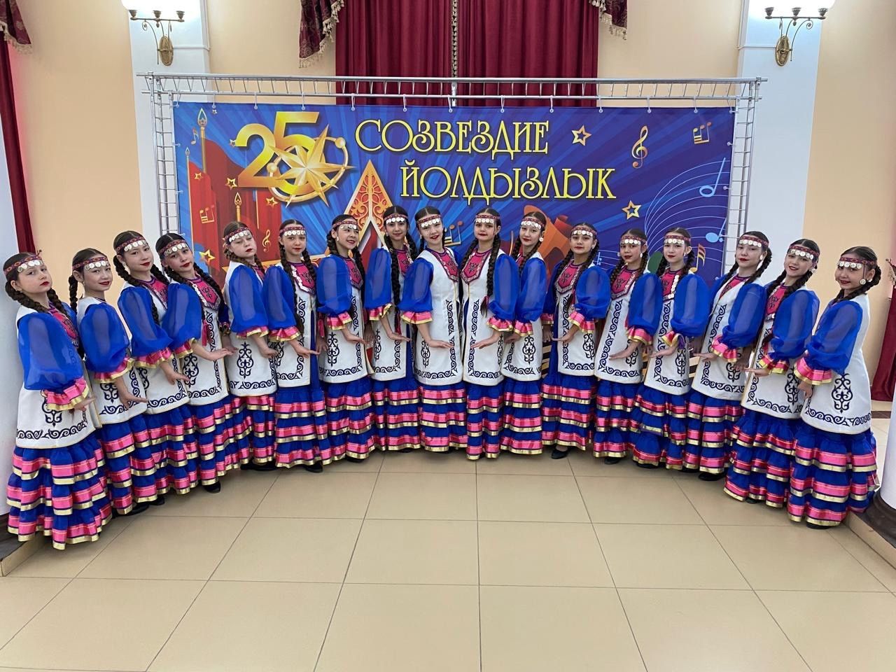 Осиново гимназиясе укучылары «Созвездие - Йолдызлык» фестивалендә өченче урынны яулады һәм суперфиналга чыкты