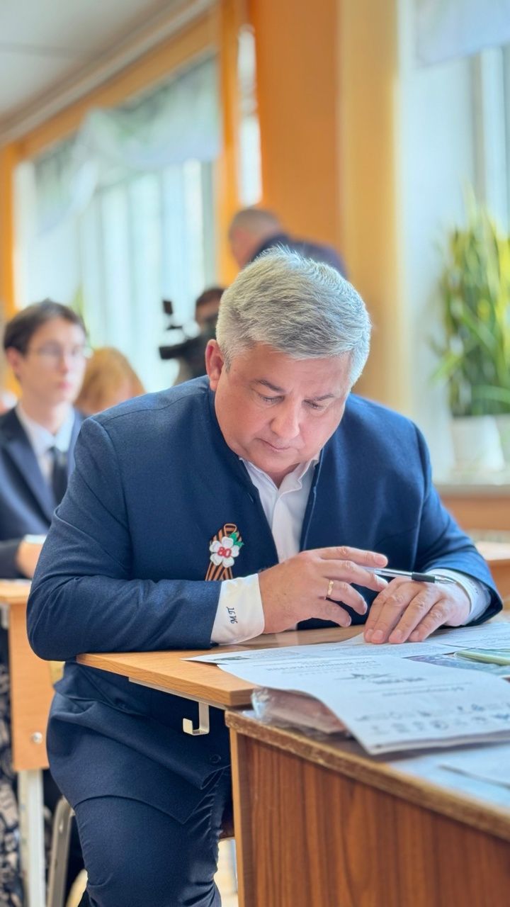 Яшел Үзәндә узган «Җиңү диктанты» төрле буынны берләштерде