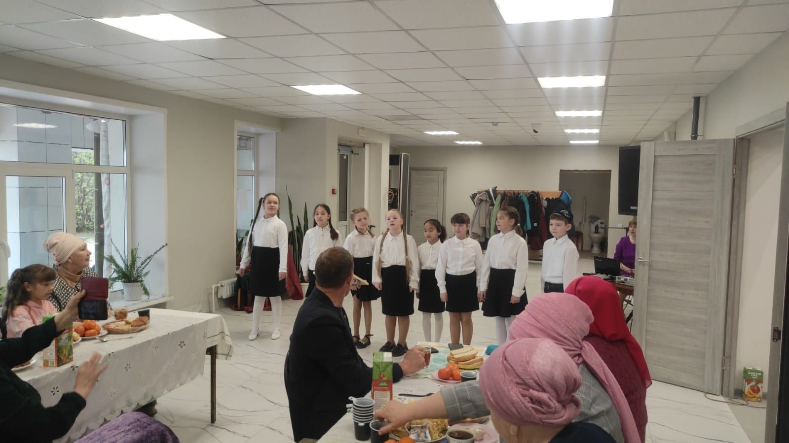 Бишнә мәдәният йортында сугыш чоры балалары өчен әдәби-музыкаль кичә уздырганнар