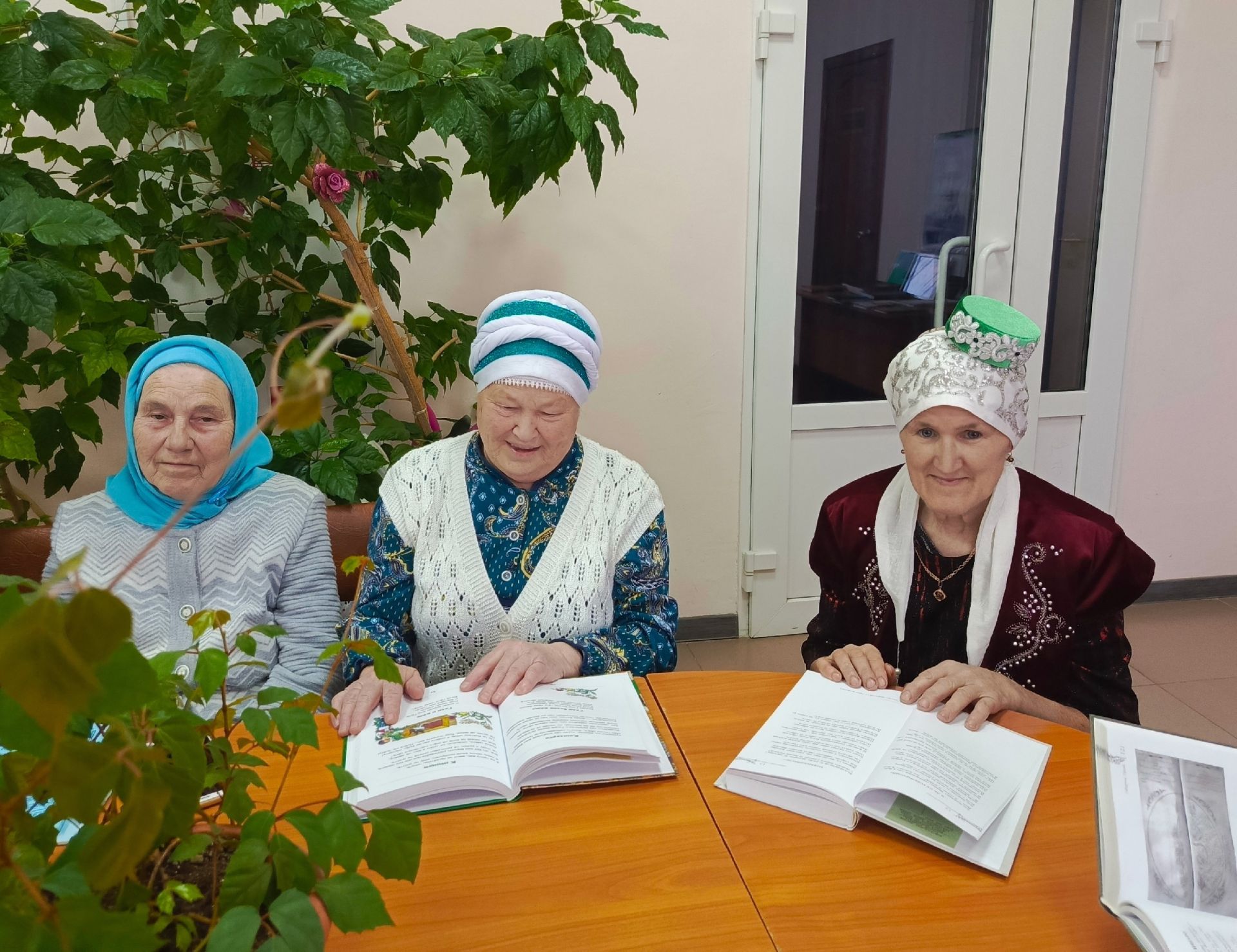 Яшел Үзән районы Олы Яке авылы мәдәният йортында «Нурга төренгән Тукай» исемле шигырь кичәсе узган