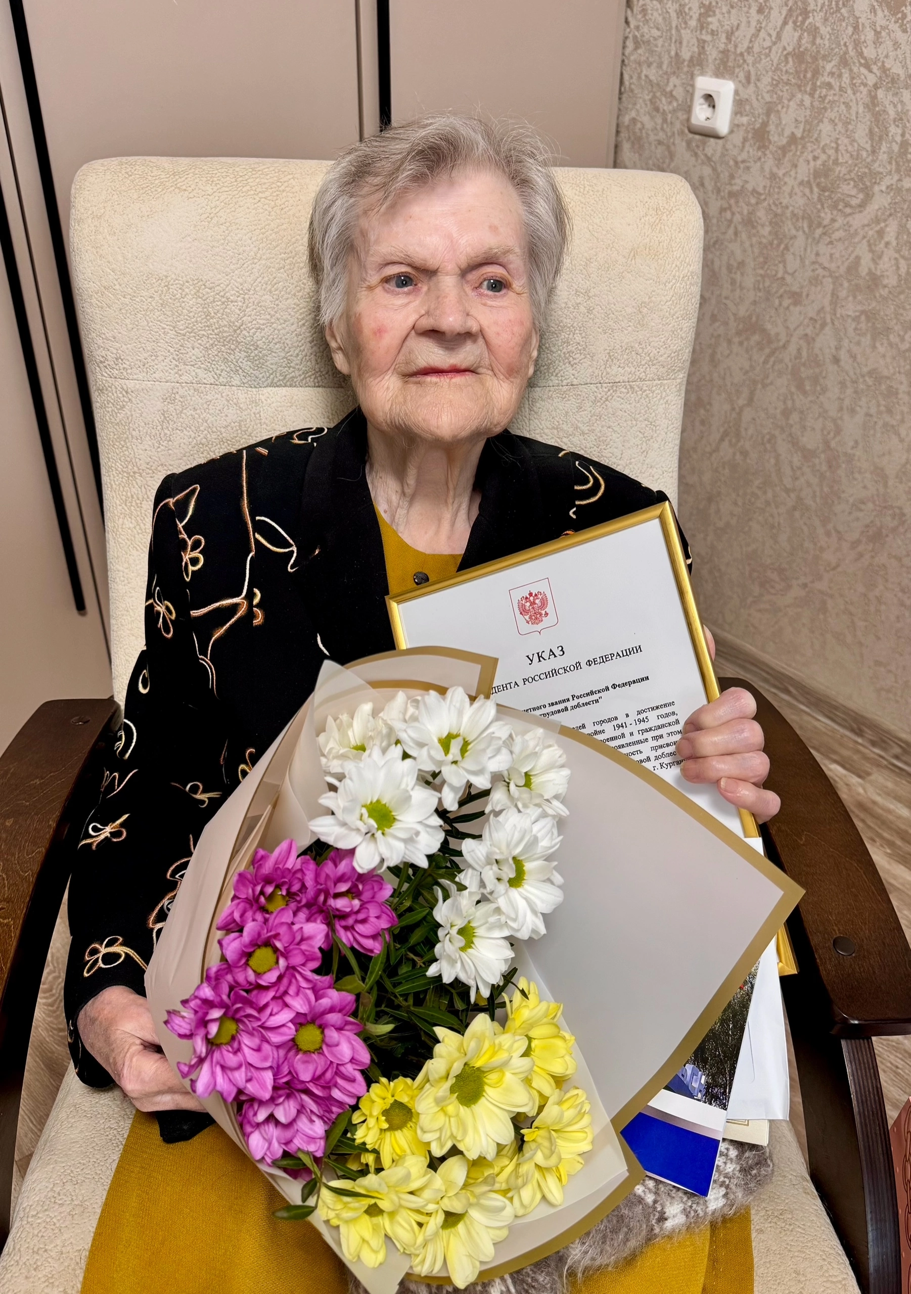 Бүген тыл хезмәтчәне Мария Совкова үзенең 100 еллык юбилеен билгеләп үтә
