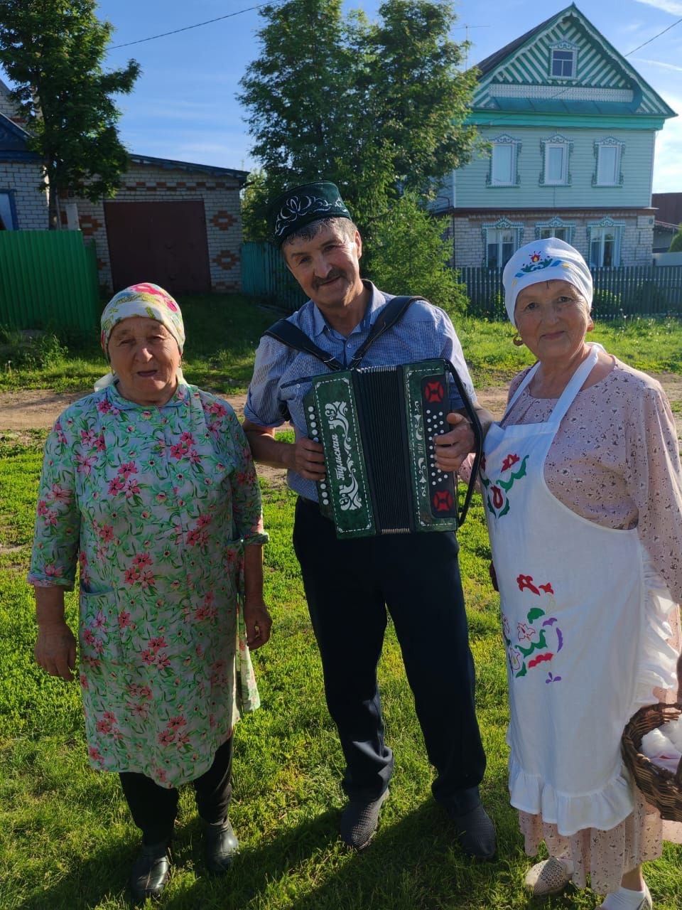 Яшел Үзән районы Олы Шырдан авылында сөлге җыю йоласын оештырдылар