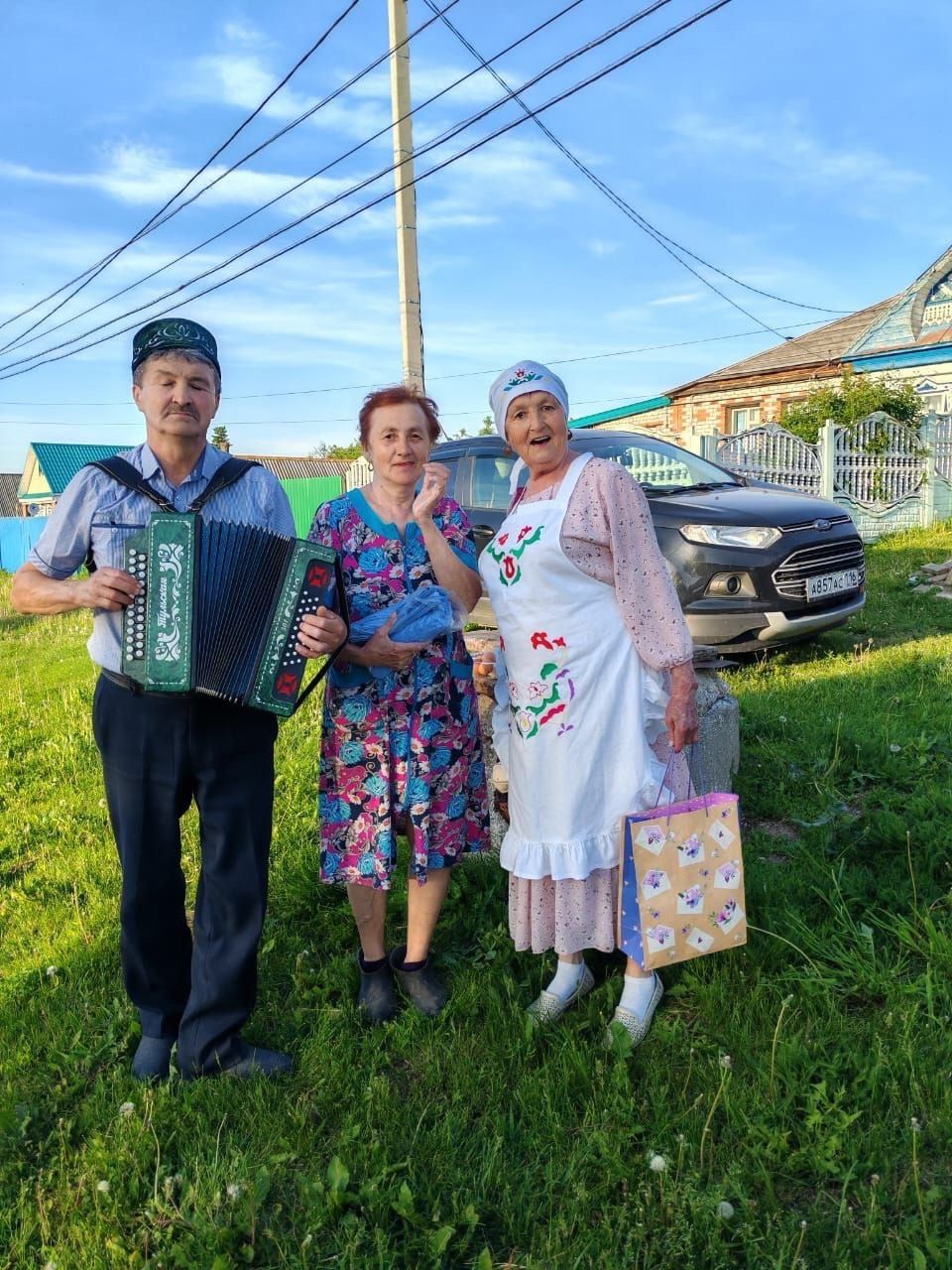 Яшел Үзән районы Олы Шырдан авылында сөлге җыю йоласын оештырдылар