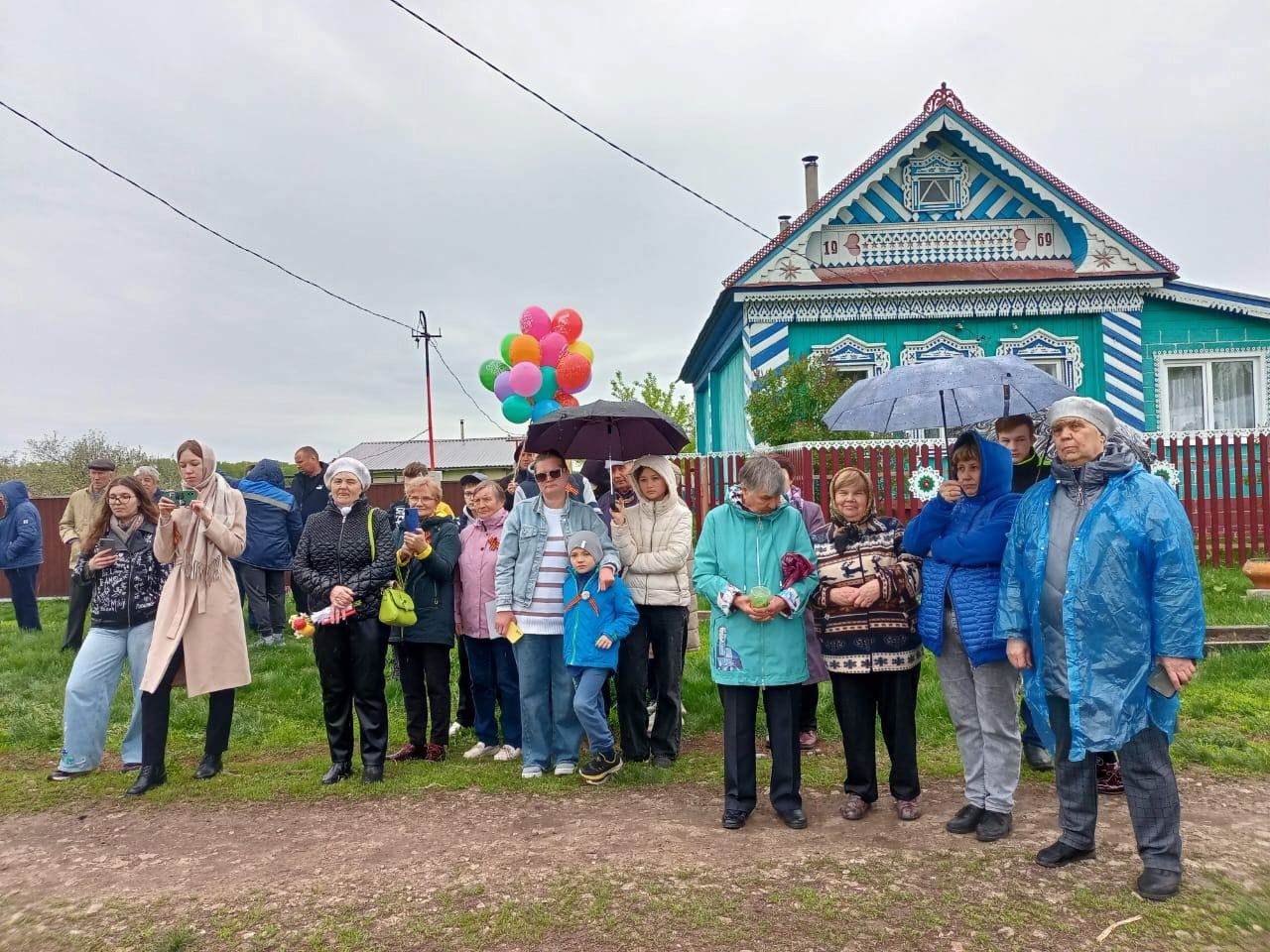 Олы Ачасыр авыл җирлегенә кергән Кири авылында Бөек Җиңүнең 80 еллыгына багышланган бәйрәм чарасы узды