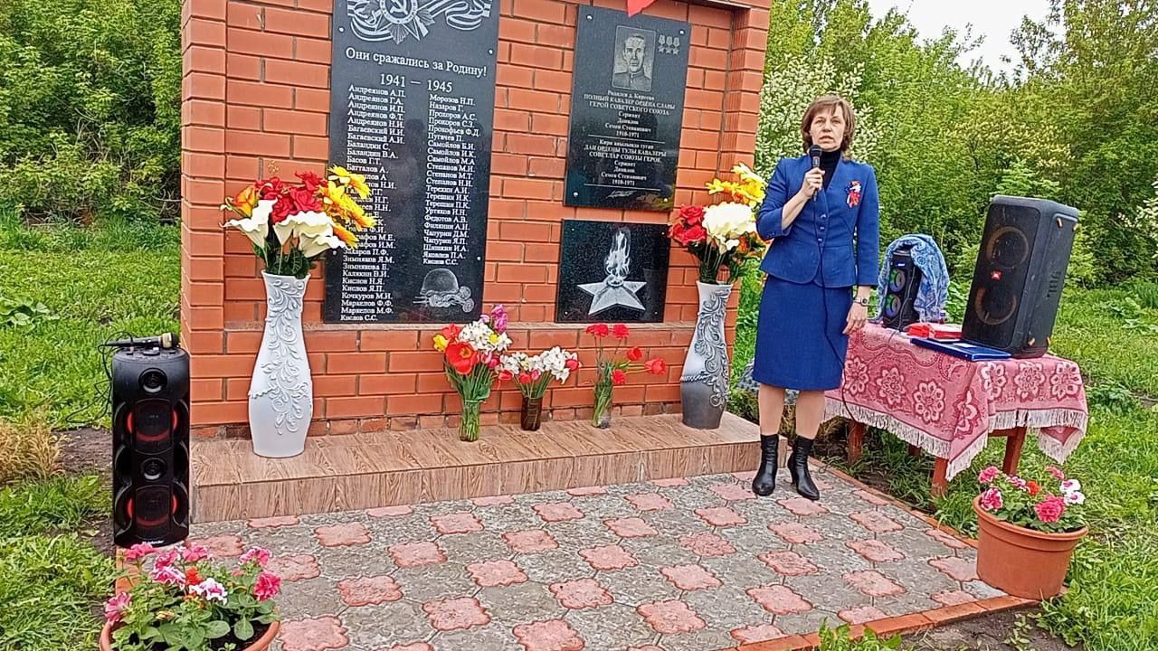 Олы Ачасыр авыл җирлегенә кергән Кири авылында Бөек Җиңүнең 80 еллыгына багышланган бәйрәм чарасы узды