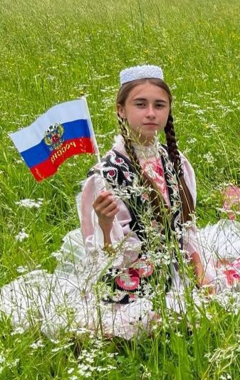 Акъегет авылының яшь кызлары «Россия көненә милли кием ки» бөтенроссия акциясенә кушылды