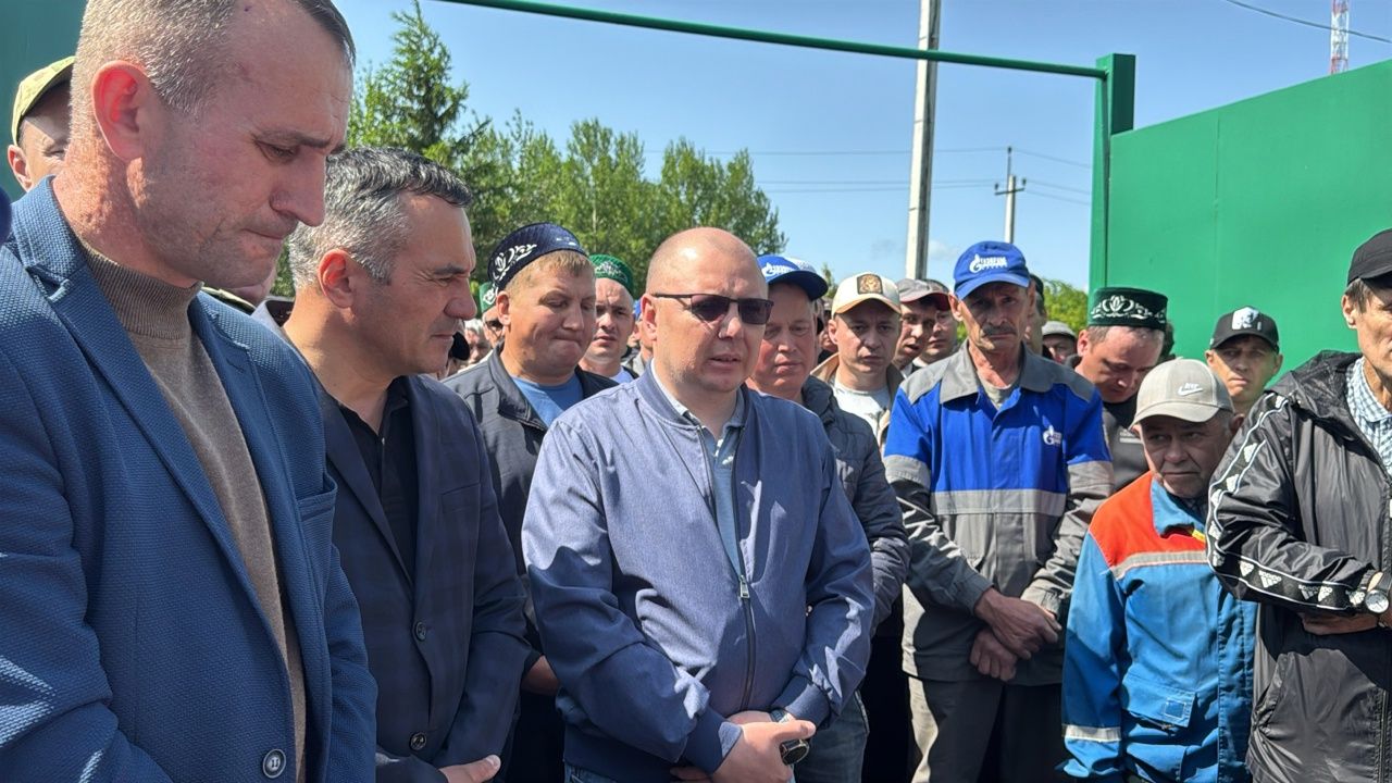 Коралы автомат түгел, ә медикаментлар тулы зур букча