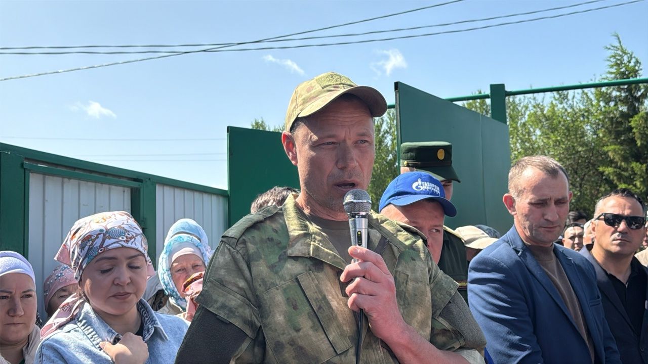 Коралы автомат түгел, ә медикаментлар тулы зур букча