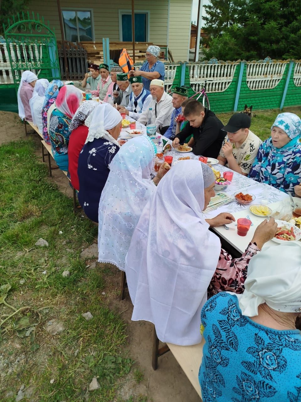 Адәм баласы корбан чалып, Аллаһ Тәгалә каршында зур мәртәбә казана
