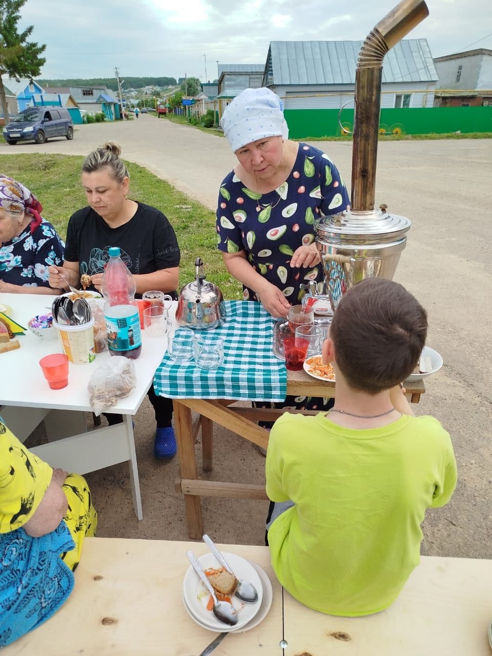 Адәм баласы корбан чалып, Аллаһ Тәгалә каршында зур мәртәбә казана