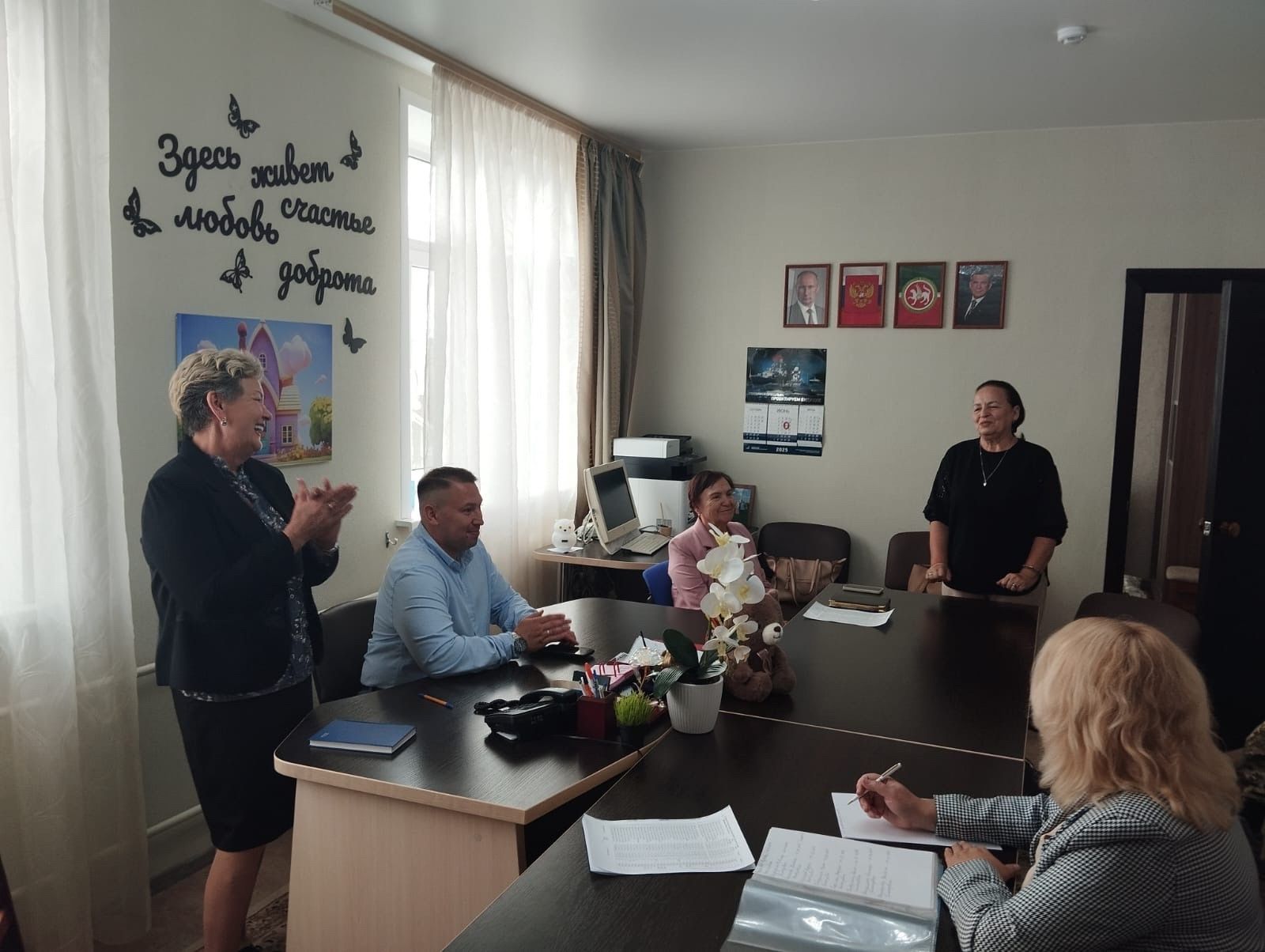 Норлат балалар йорты базасында түгәрәк өстәл үткәрделәр