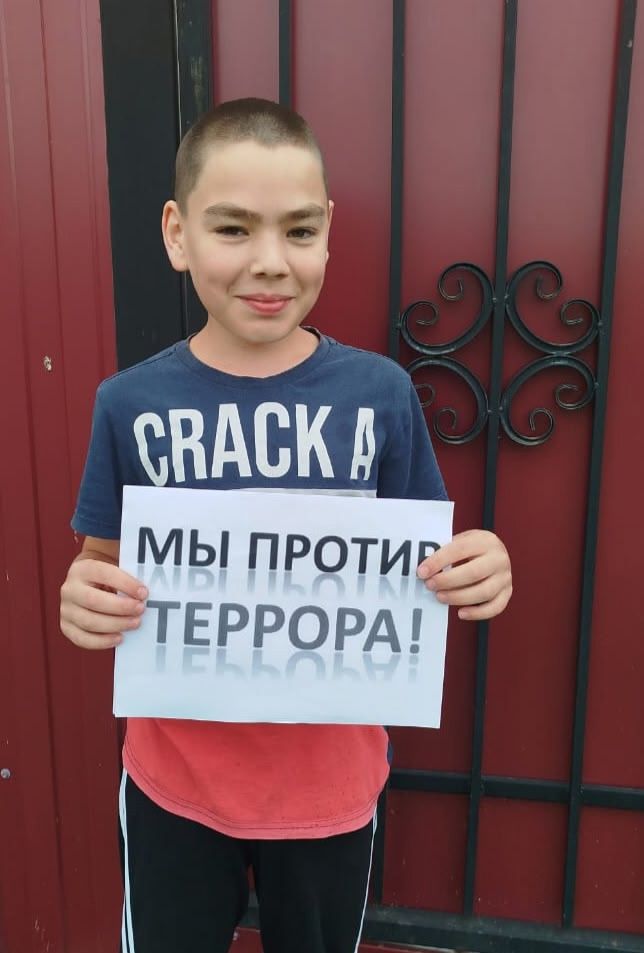 Яшел Үзән районы Акъегет авылында «Без террорчылыкка каршы» дигән чара үткәргәннәр