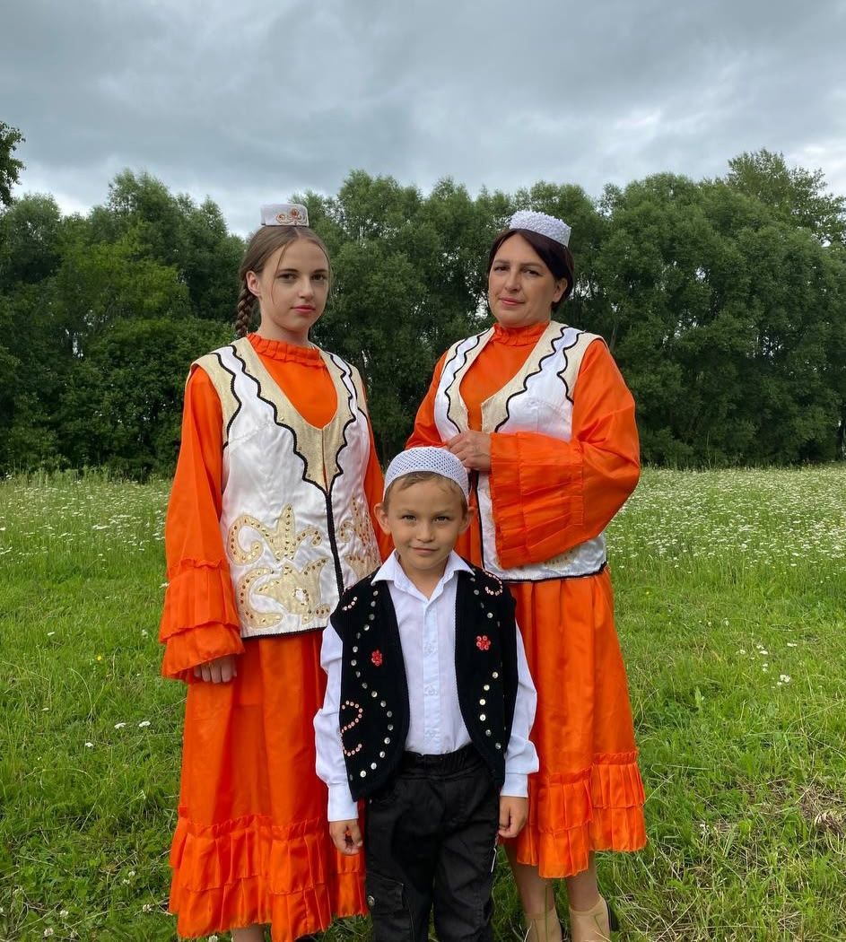Акъегет авылында татар халык уеннарын искә төшергәннәр