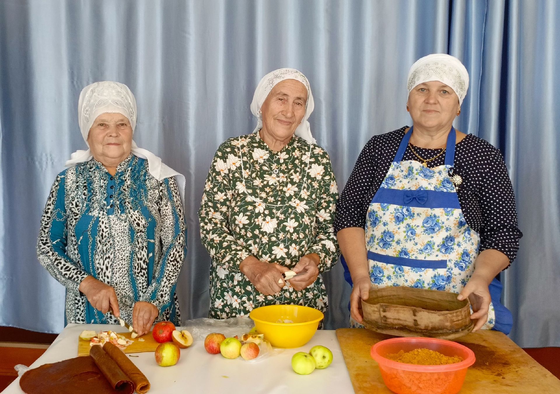 Бакырчы авылында «Алма бәйрәме» үткәргәннәр