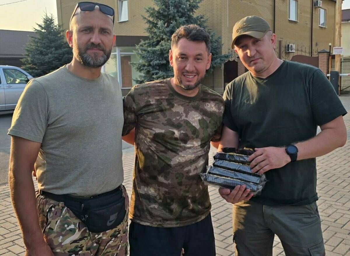 Фирдүс Тямаев МХО зонасындагы егетләргә сюрприз ясаган
