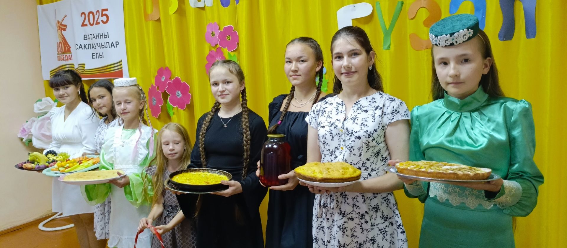 Бакырчы авылы клубында «Озын толымлы гүзәл» диеп исемләнгән чара узган