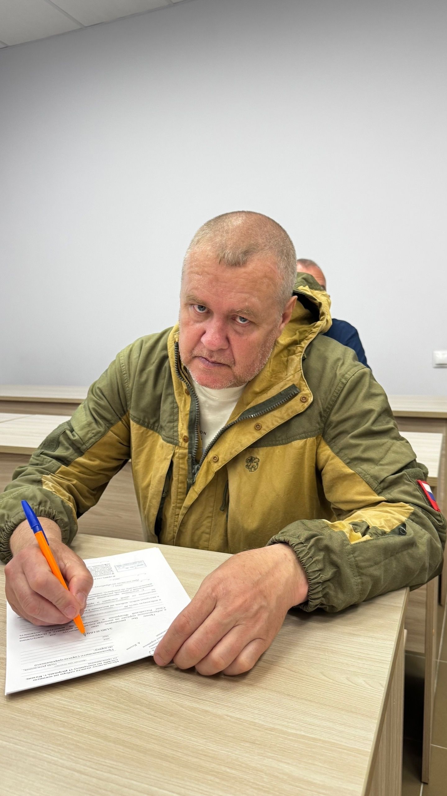 «Йөрәк кушуы буенча китәм. Ватанны сакларга кирәк!» Яшел Үзәннән бер көндә биш ир-егет МХО зонасына юл тотты
