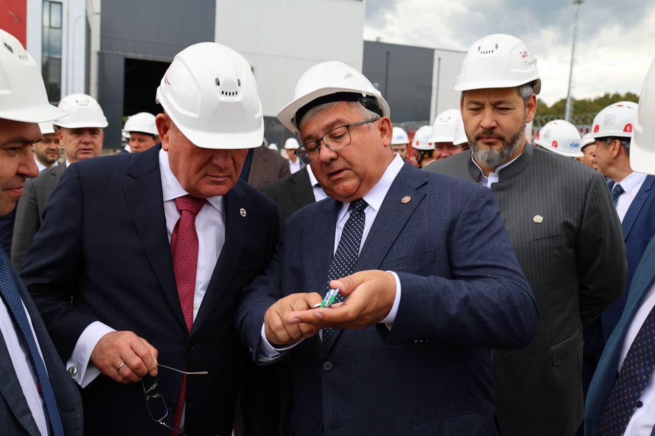 Виталий Маркелов эш сәфәре белән Яшел Үзән шәһәрендә булды