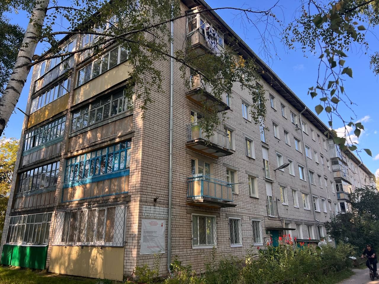 Яшел Үзән районында күпфатирлы йортларга капиталь ремонт программасы буенча эшләр дәвам итә