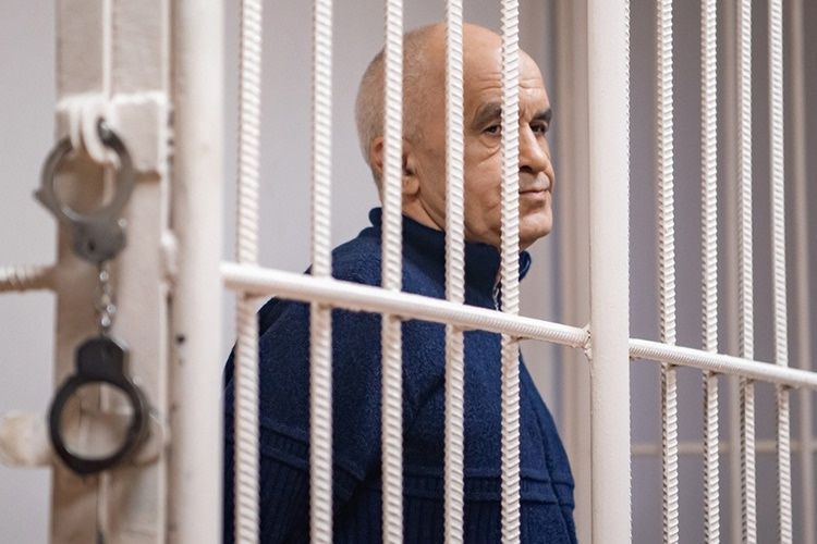 Энгель Фәттаховка карата ачылган җинаять эше судка тапшырыла