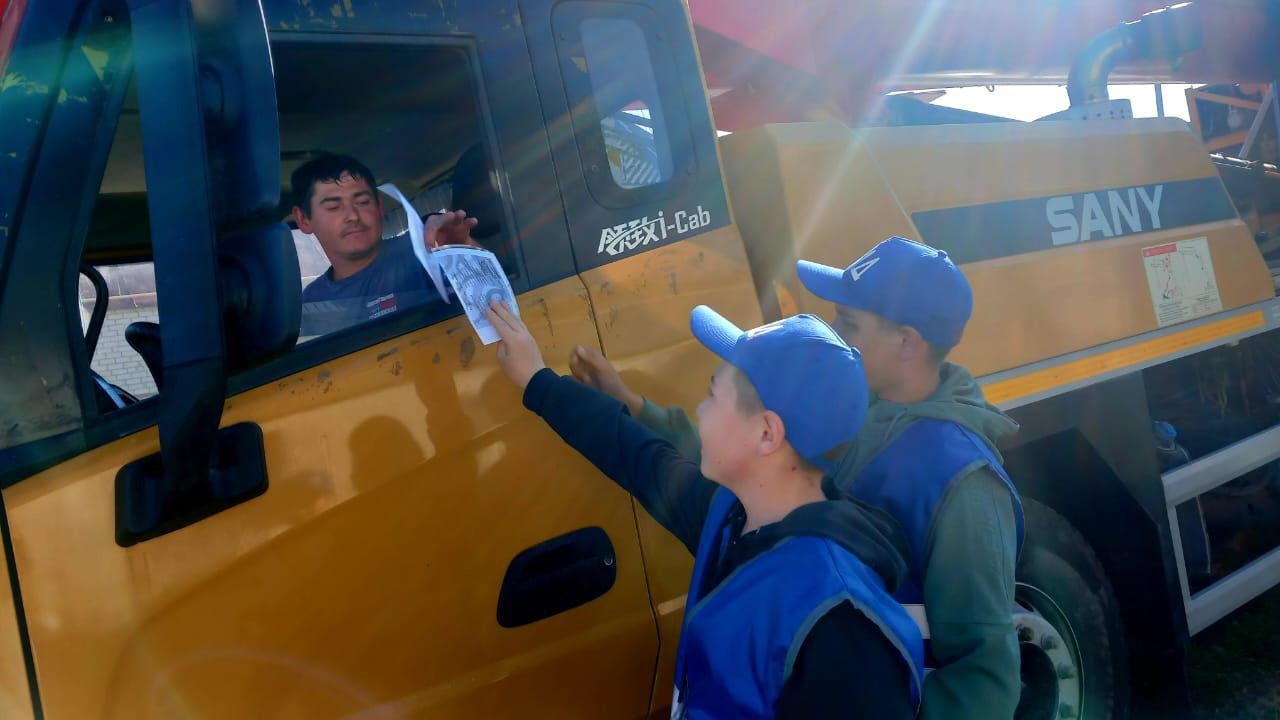 Карагуҗа авылында «Имин юл» хәрәкәтенең яшь инспекторлары рейды узды