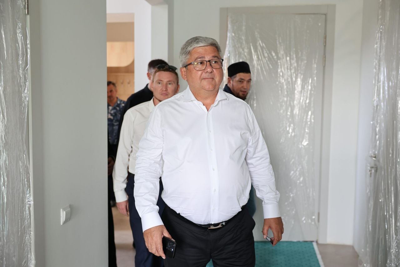 Яңа бистә туган көнен билгели: район башлыгы юл вәгъдә итте