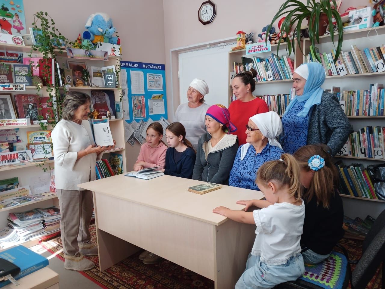 Күгәй авылы китапханәсендә Гариф Ахуновның 100 еллыгына багышланган чара оештырганнар