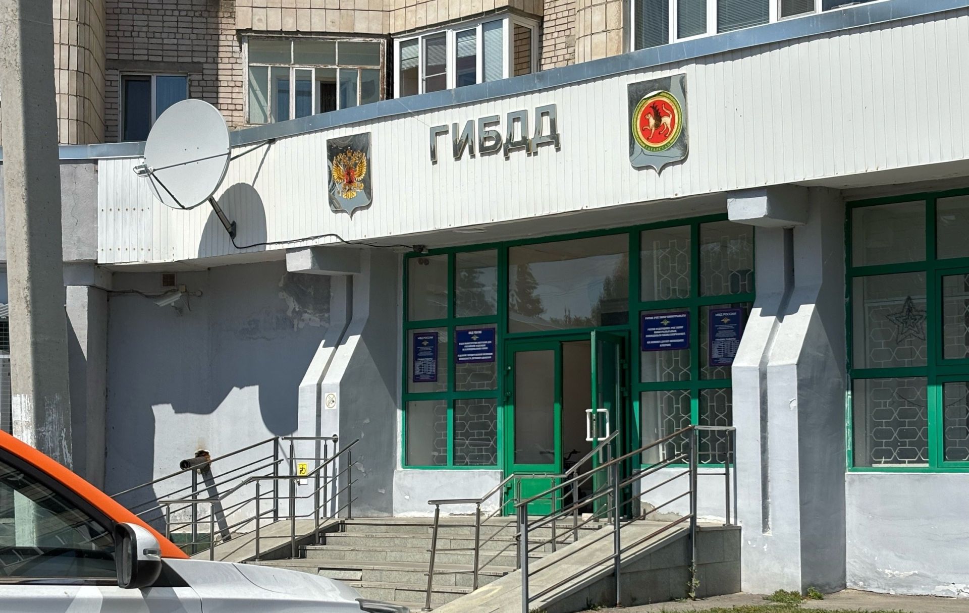 Кронштадская урамында мотоцикл белән юл-транспорт һәлакәте булган