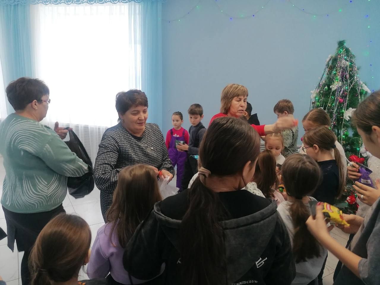 Яңа ел каникуллары вакытында Татар Танае мәдәният йортында балалар өчен иҗади остаханә ишекләрен ачты