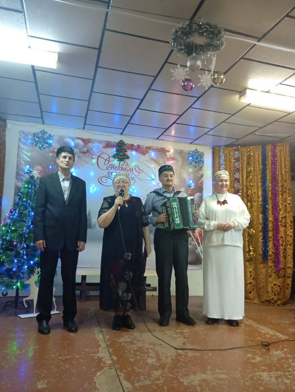 Яңа ел бәйрәмнәре дәвам итә