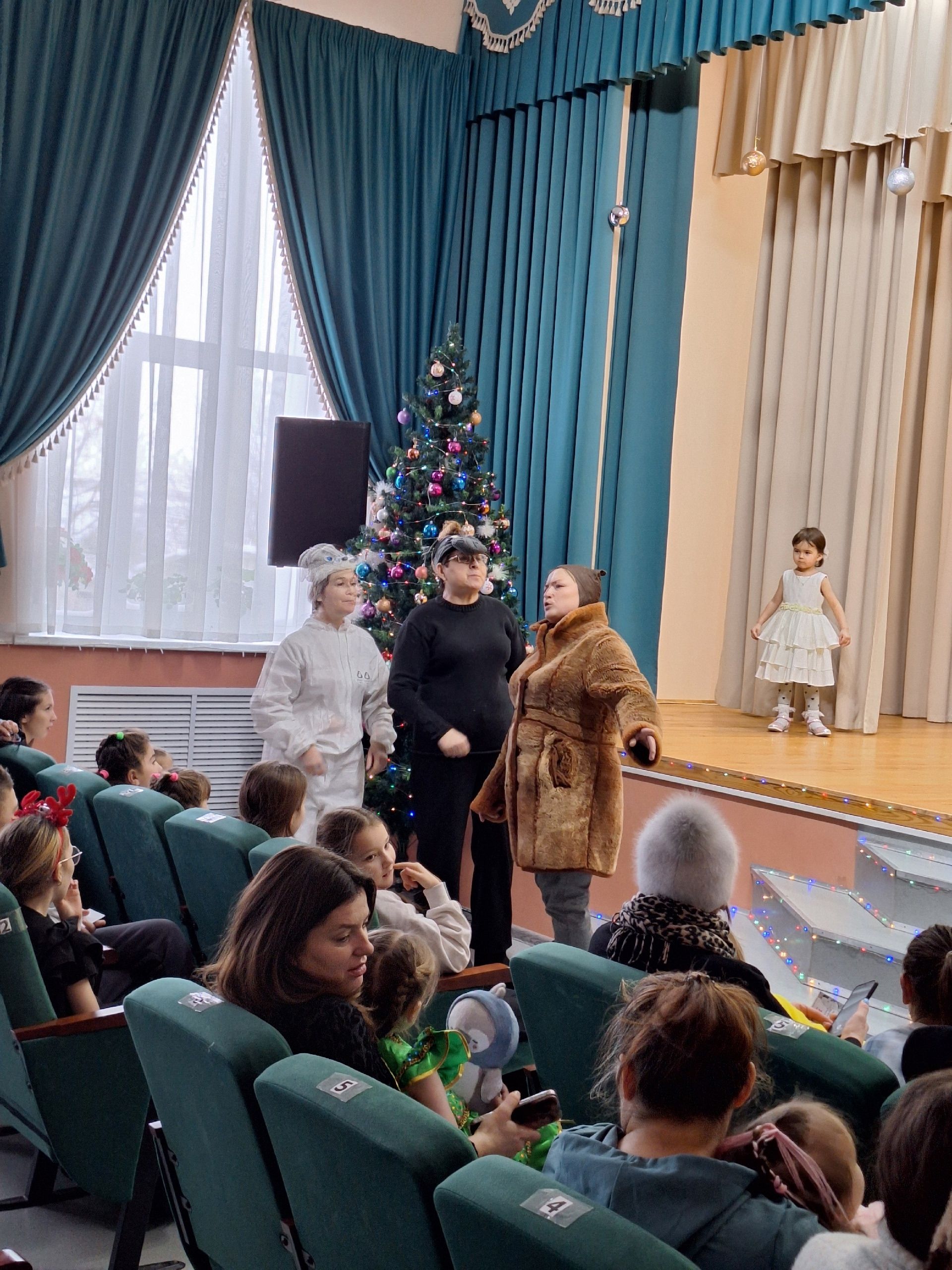 Мулла Иле мәдәният йортында балалар өчен әкияти тамаша оештырдылар