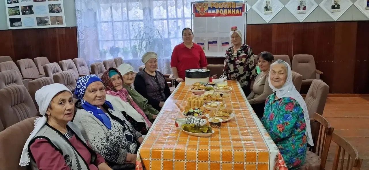 Олы Шырдан мәдәният йортында «Алтын көз нигъмәтләре» дип исемләнгән бәйрәм кичәсе узды