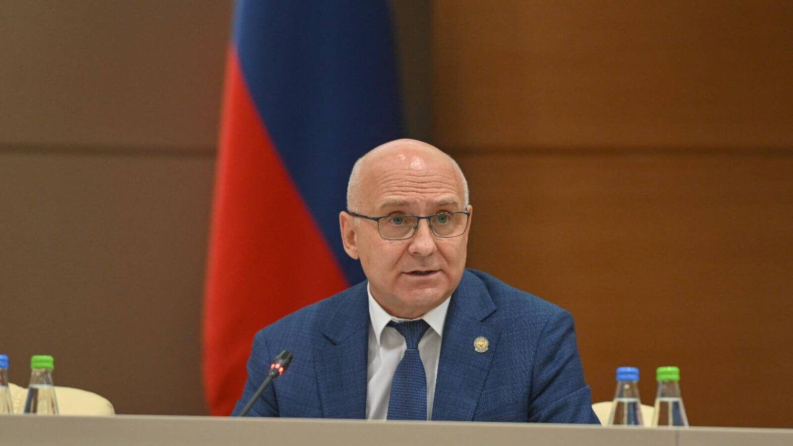 Батков ТРның тыюлык эше хезмәткәрләрен һөнәри бәйрәмнәре белән котлады