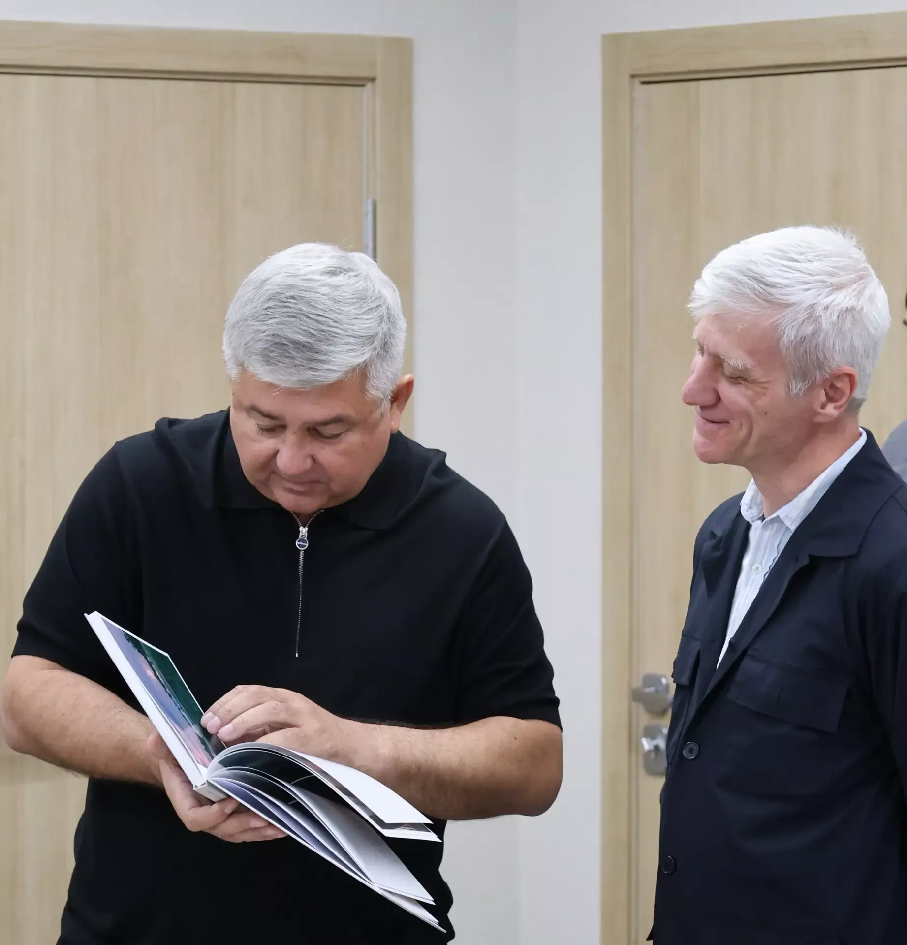 Яшел Үзән мэры Александр Ризванов белән очрашты
