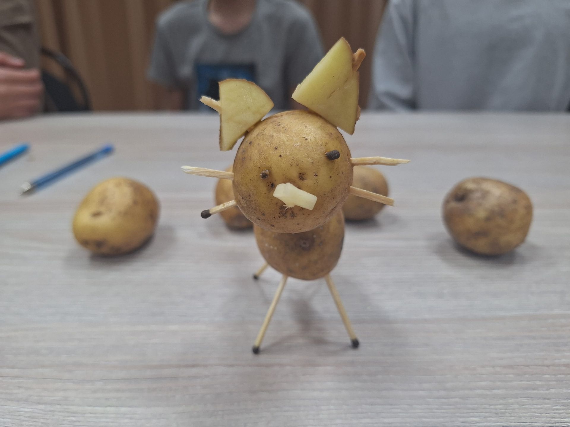 Мулла Иле мәдәният йортында яшүсмерләр өчен «Көзге бал» бәйрәме үткәрелде