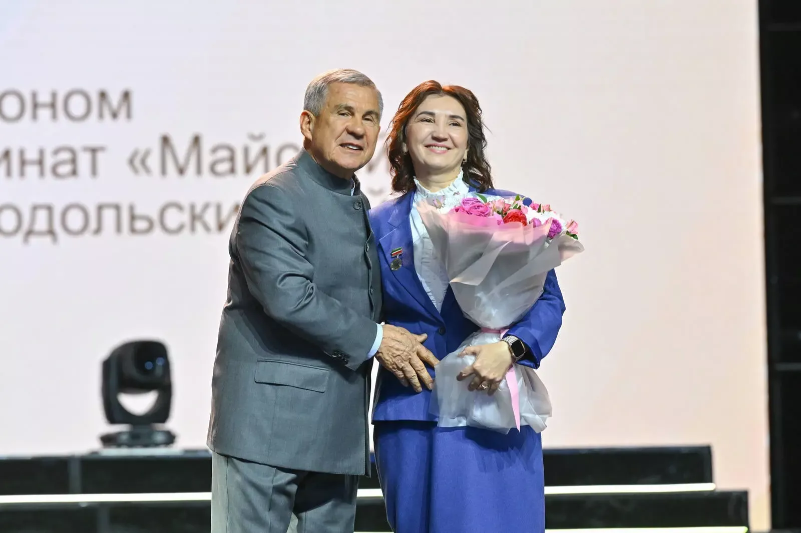 «Майский» комбинатының баш агрономына мактаулы исем бирелде